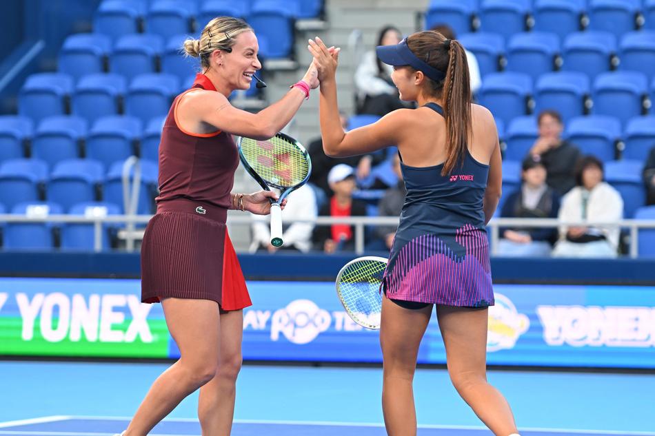 最終価格　TORY SPORT テニスラケット柄 カーディガン XS 最終価格 TORY SPORT テニスラケット柄 カーディガン XS